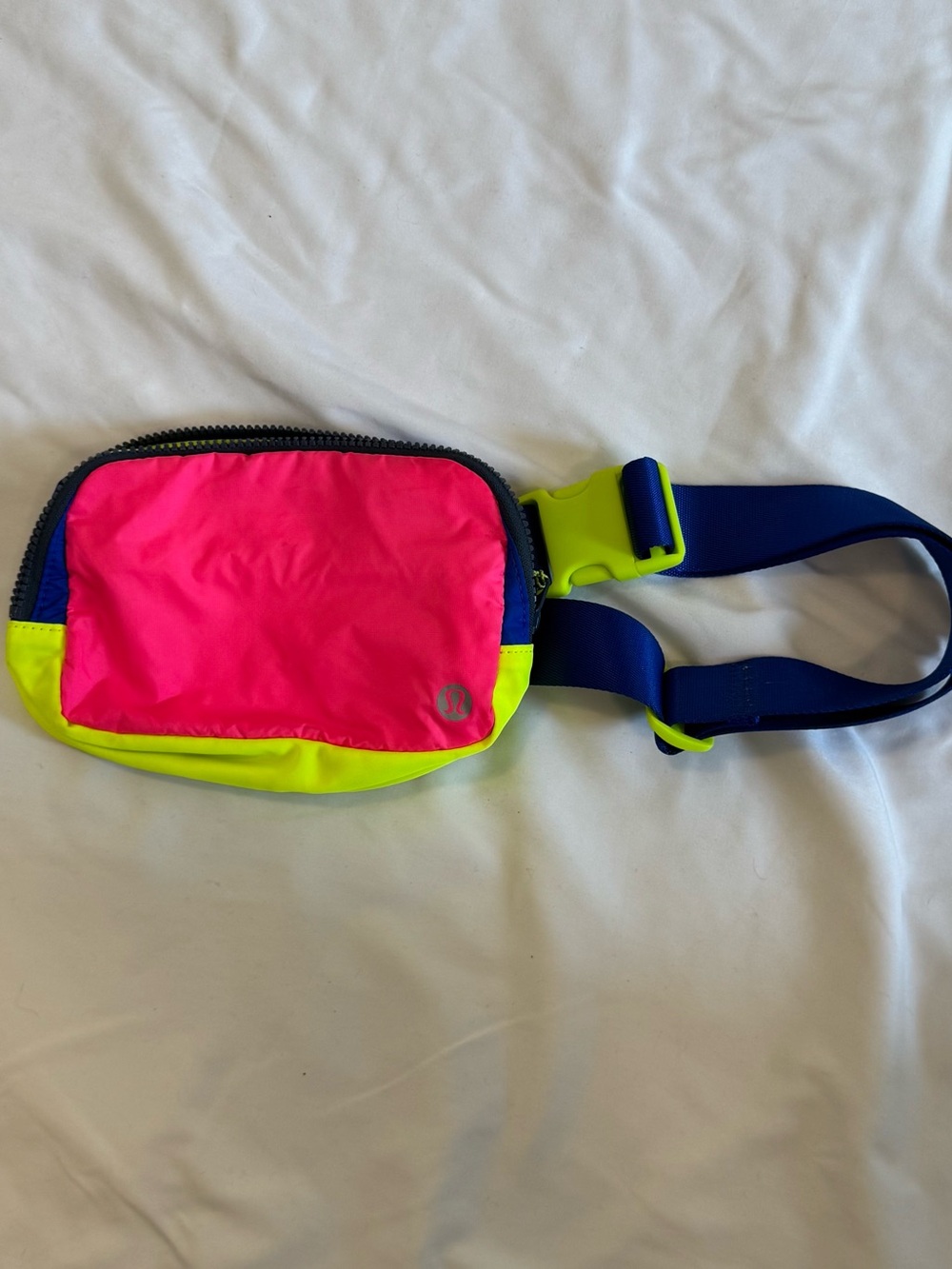 RARE lululemon Belt Bag Cerulean Blue, Yellow Highlight, Pink Highlight